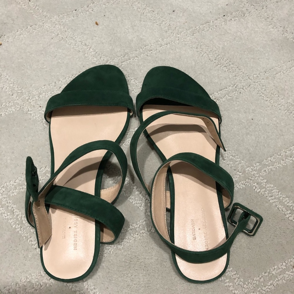 Chrissy Tiegen strappy sandal